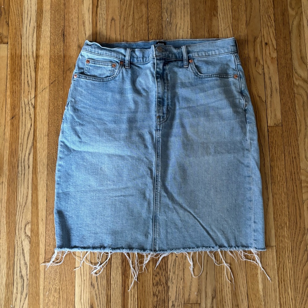 GAP Light Blue Denim Pencil Skirt